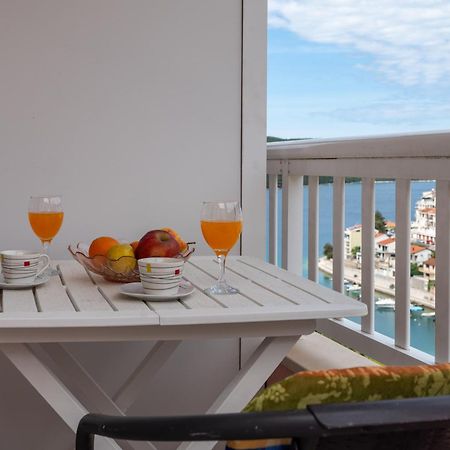 Apartments And Rooms Breeze Неум Екстериор снимка