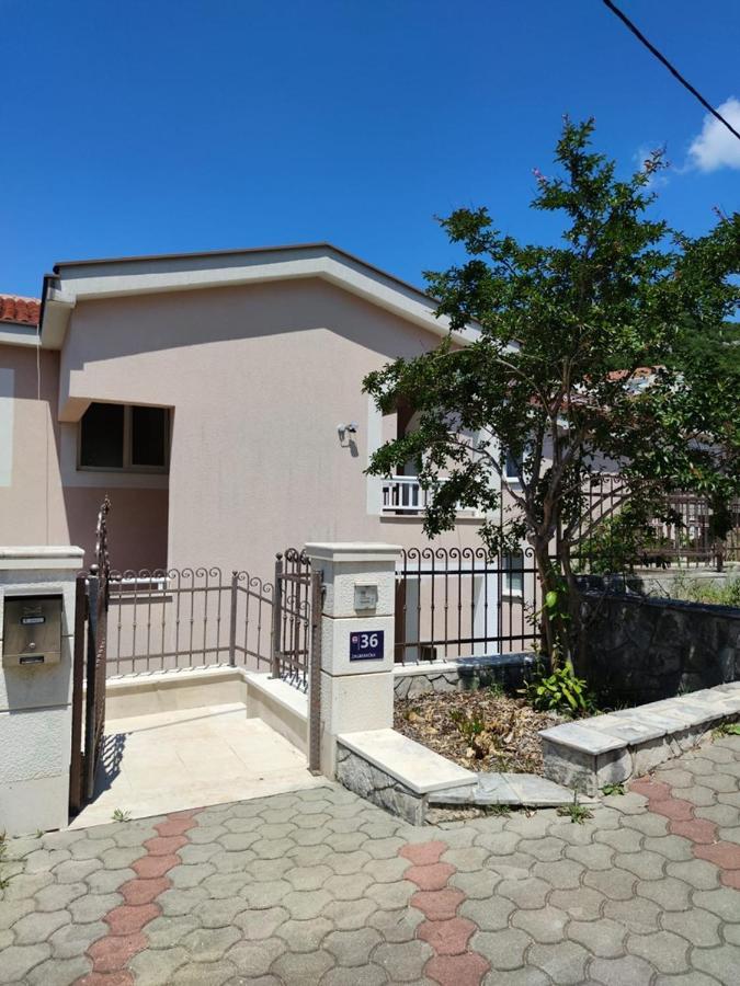 Apartments And Rooms Breeze Неум Екстериор снимка