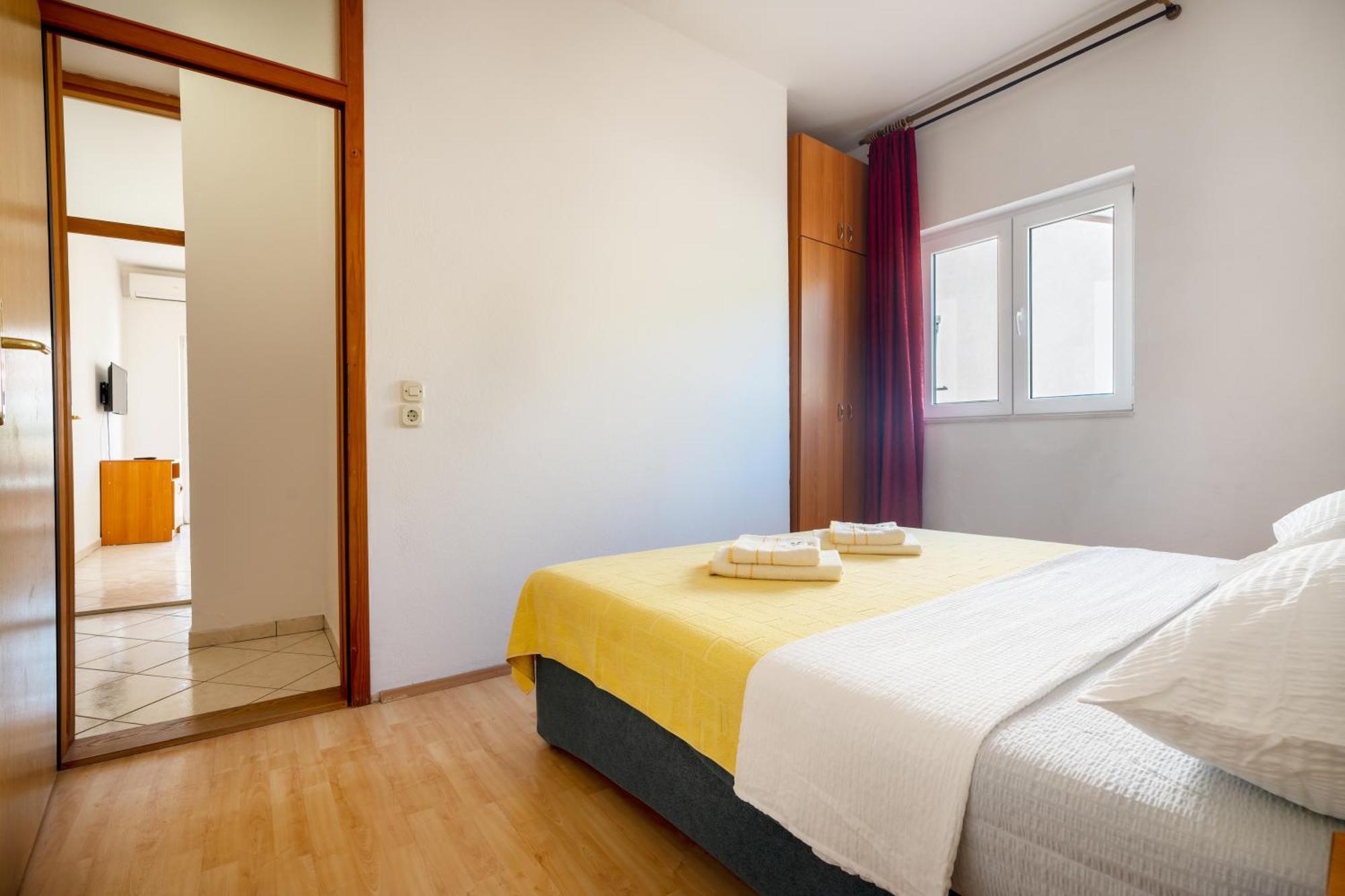 Apartments And Rooms Breeze Неум Стая снимка