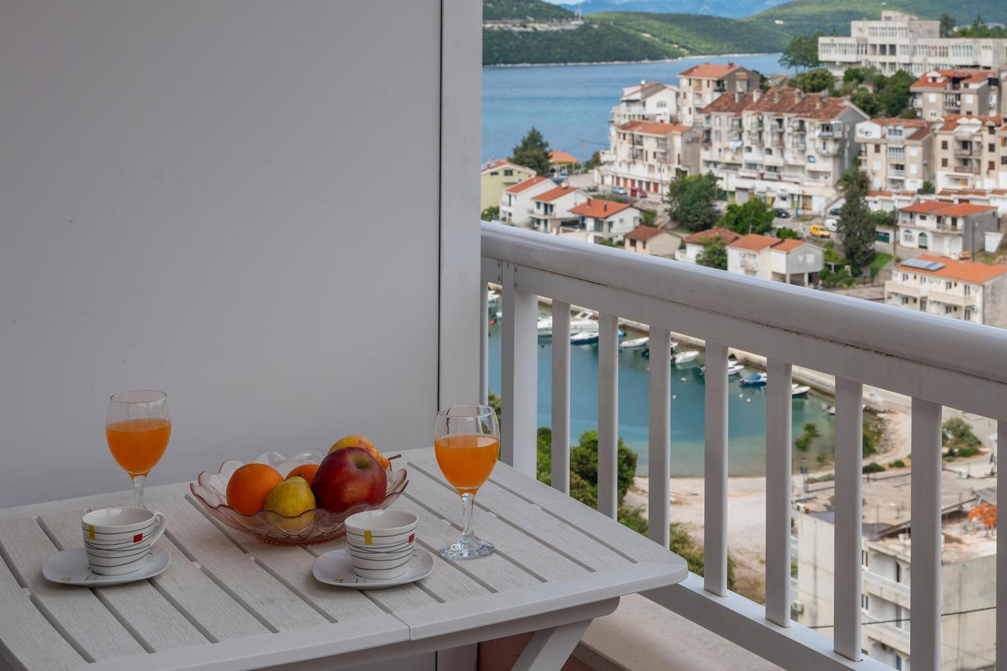 Apartments And Rooms Breeze Неум Екстериор снимка